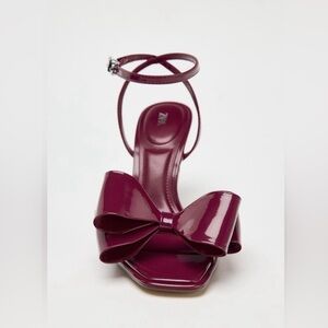 Zara Burgundy Patent Effect Bow Sandals Size 8 NWT